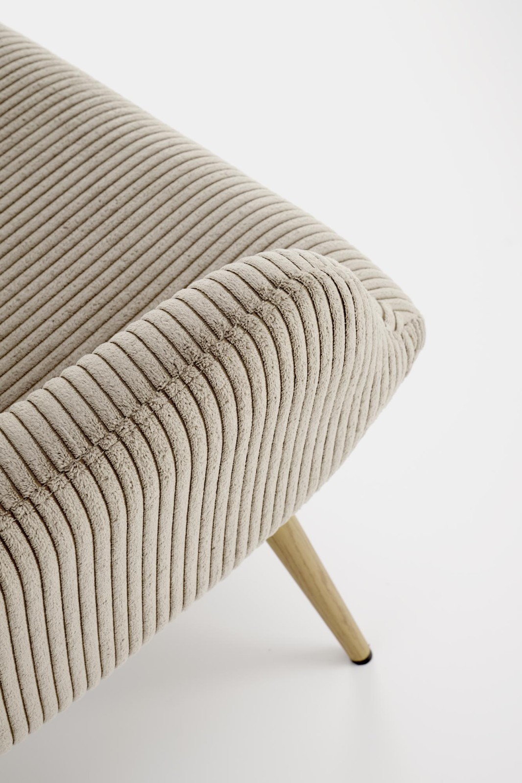 Křeslo, ušák AMARO šedá