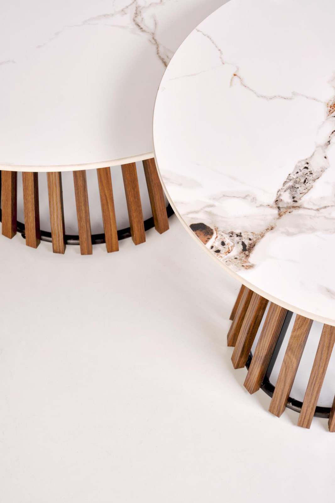 Konferenční stolek CARINA S