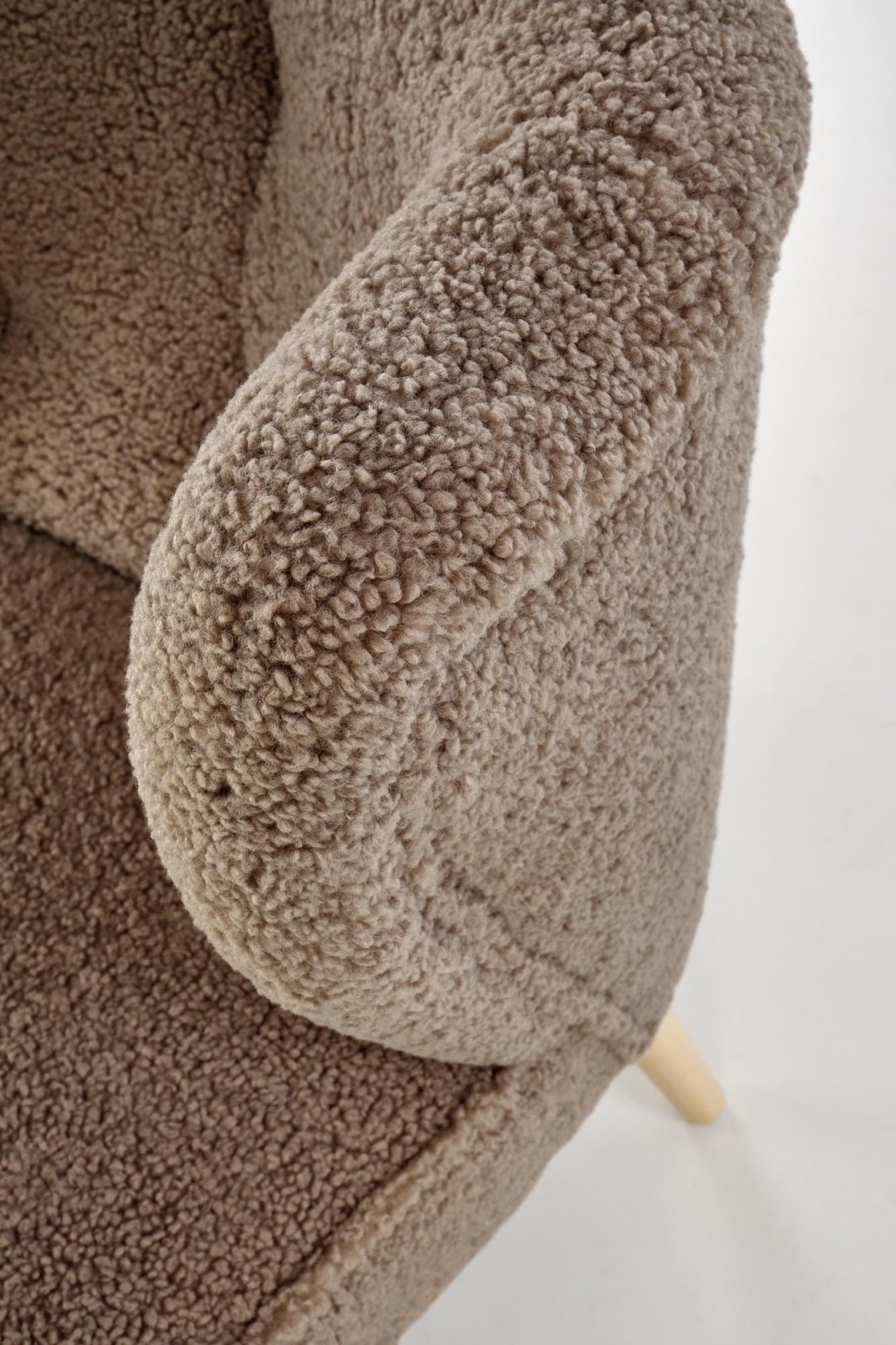 Křeslo MOCCA tmavě hnědé