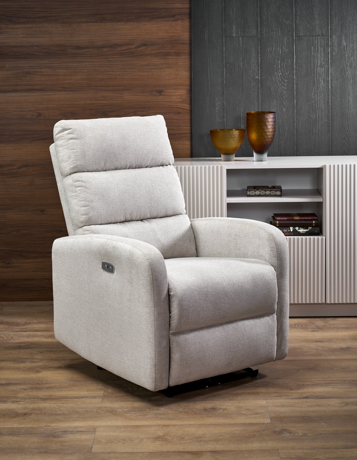 Křeslo ušák CARINIO světle béžové